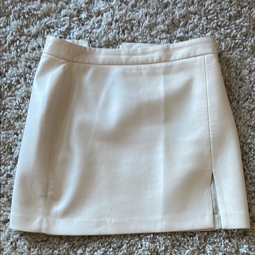 Wilfred Cream Mini Pencil Skirt with Slit for Work